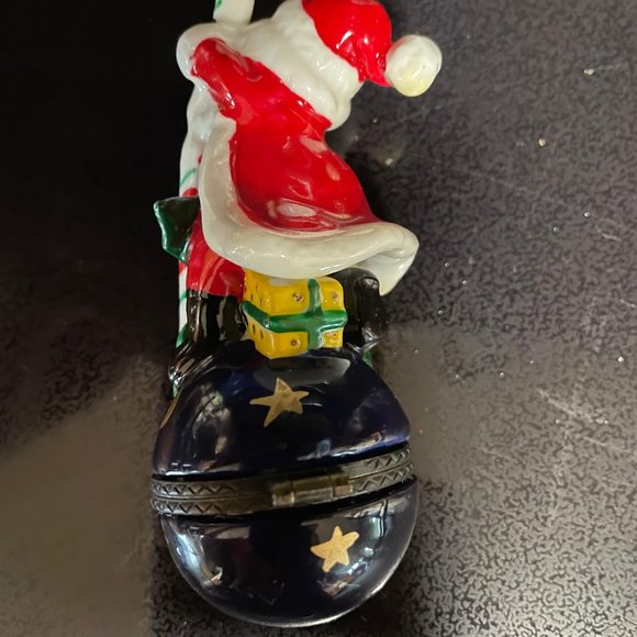 Santa  standing on world with candy cane hinged ceramic ornament - Picture 5 of 6